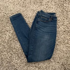 Universal Thread Mid-Rise Curvy Skinny Jeans